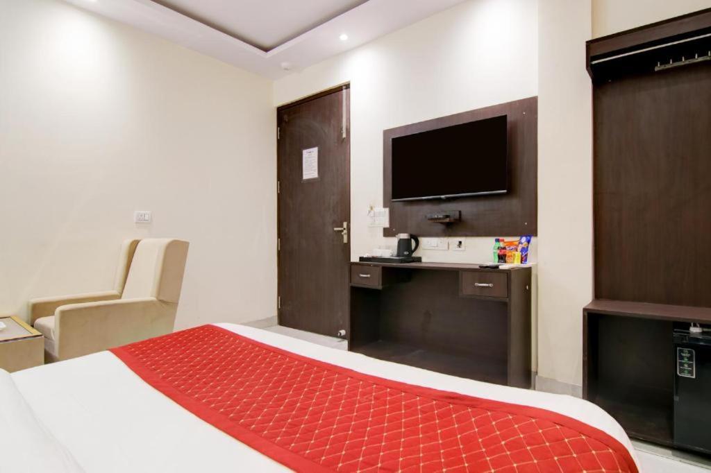 Hotel De Hocks Deluxe - New Delhi Railway Station エクステリア 写真