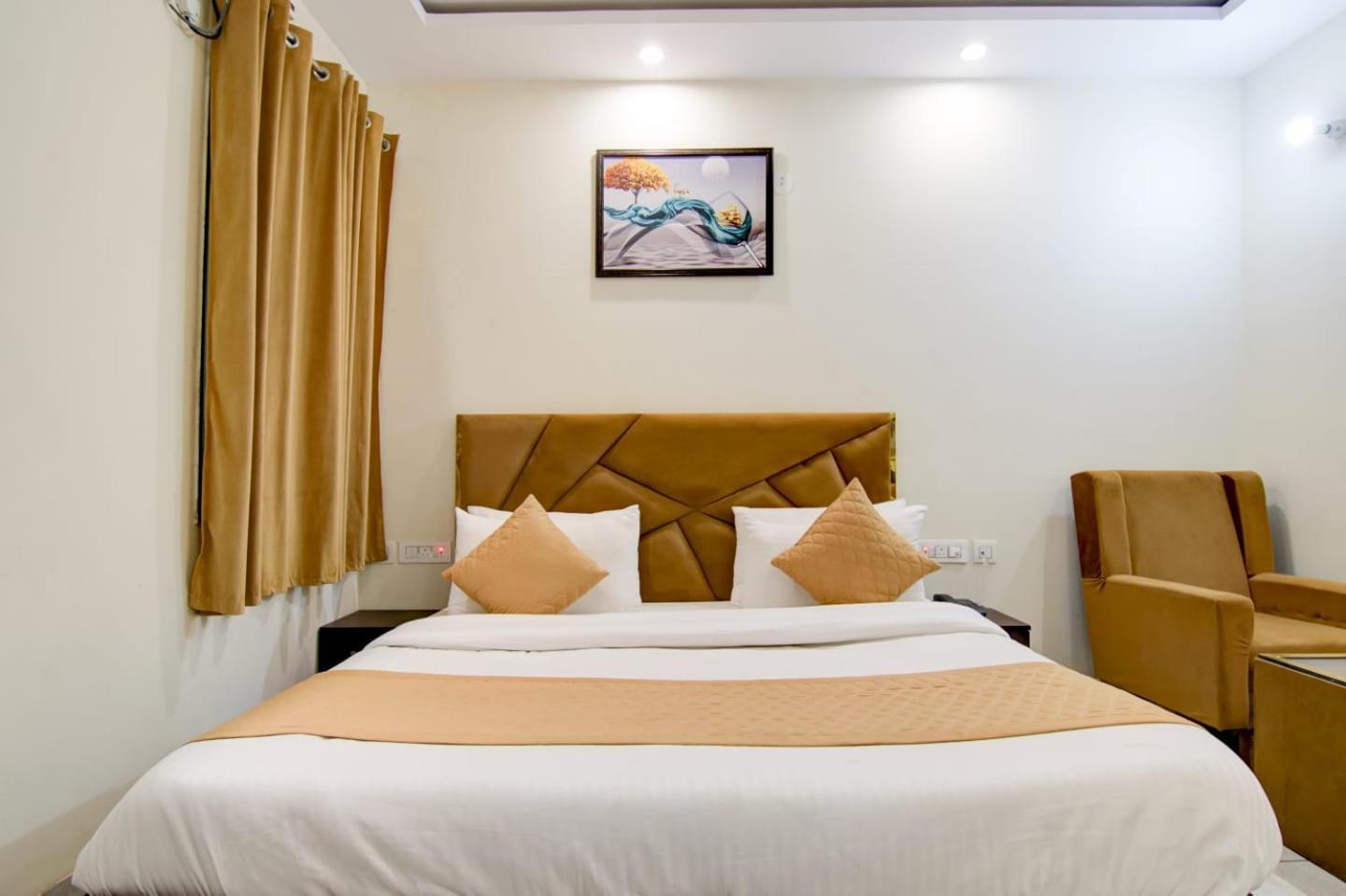 Hotel De Hocks Deluxe - New Delhi Railway Station エクステリア 写真