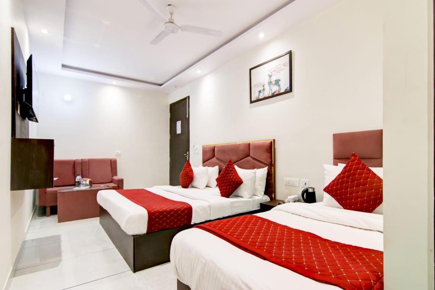 Hotel De Hocks Deluxe - New Delhi Railway Station エクステリア 写真