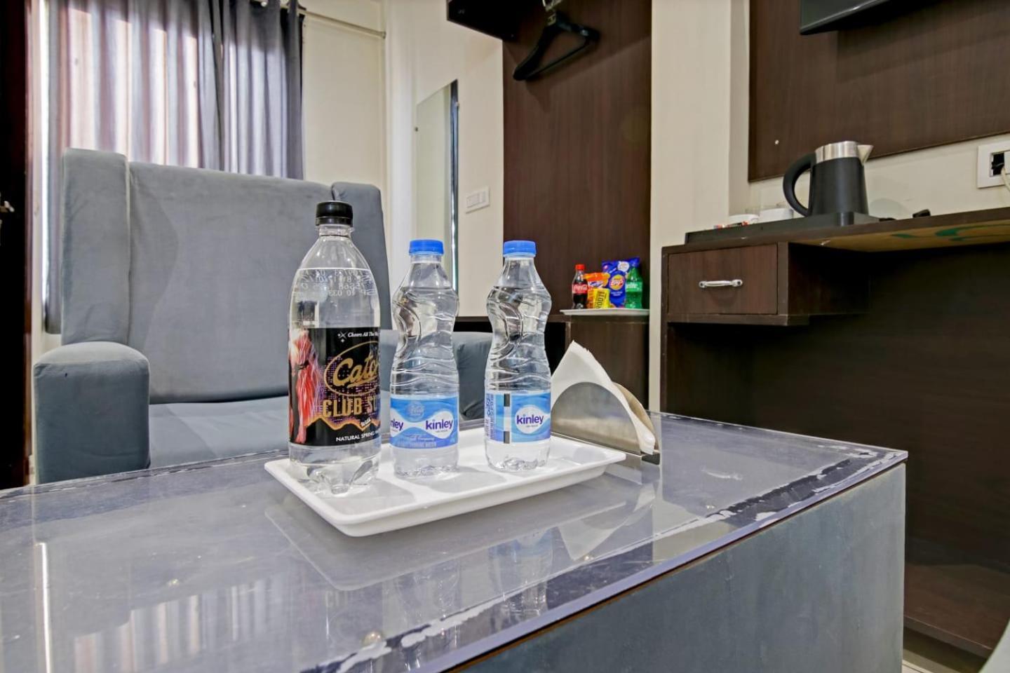Hotel De Hocks Deluxe - New Delhi Railway Station エクステリア 写真