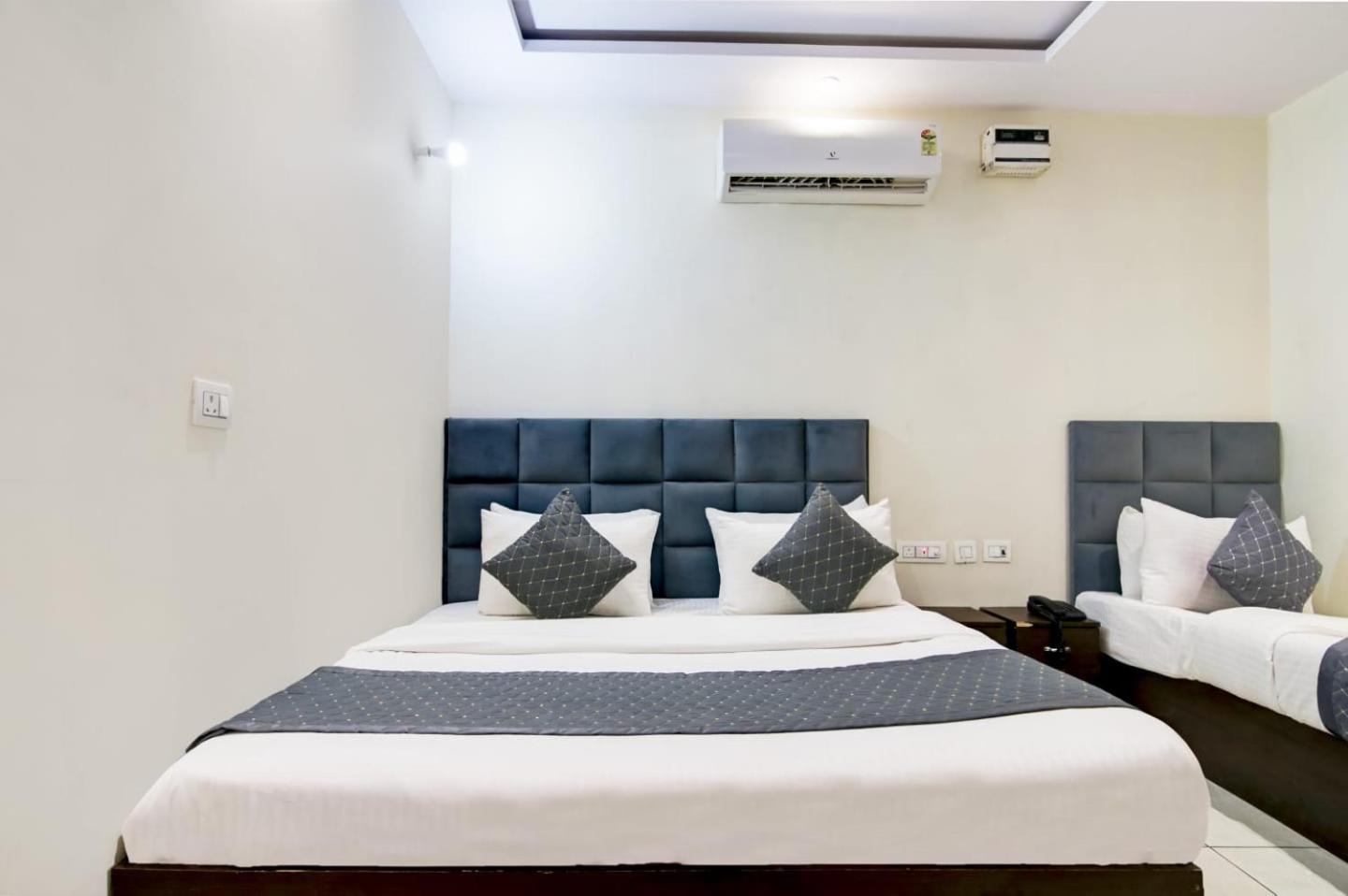 Hotel De Hocks Deluxe - New Delhi Railway Station エクステリア 写真