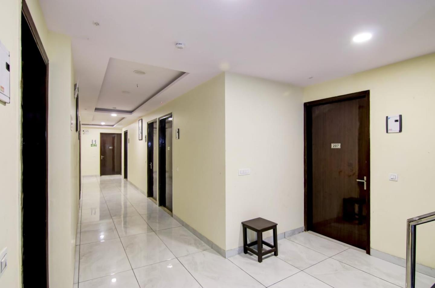 Hotel De Hocks Deluxe - New Delhi Railway Station エクステリア 写真